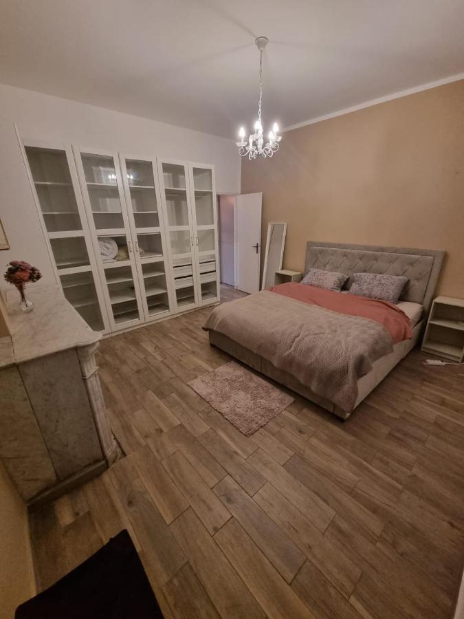 L'Antre Du Dragon Appartement Marseilles Buitenkant foto